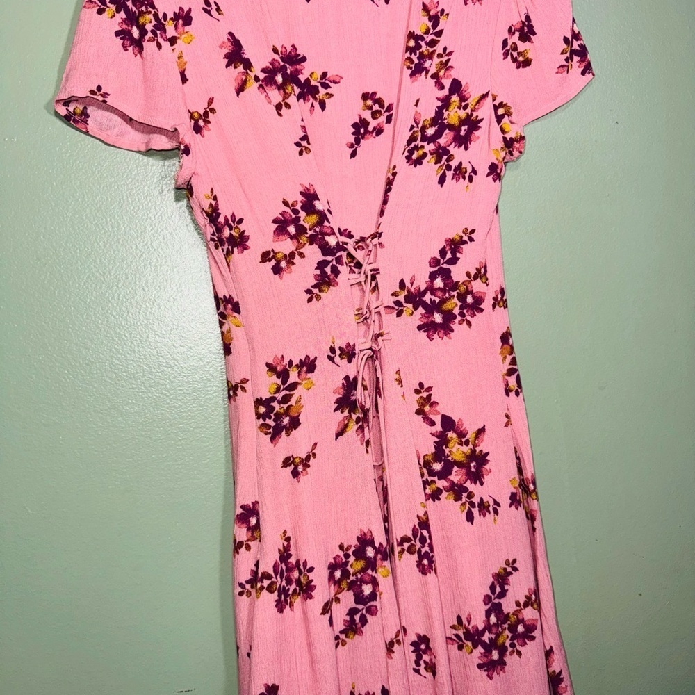 Lulu's Mauve Floral Midi Dress - Picture 5 of 7